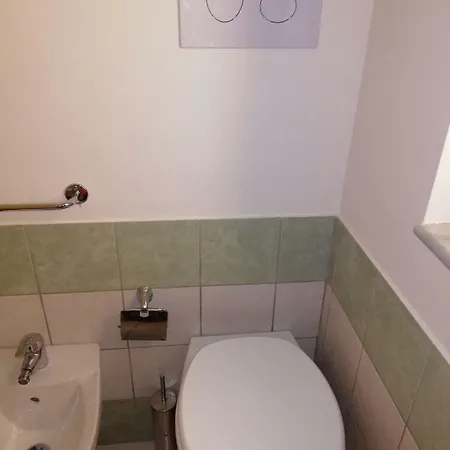 Backpackers Couette-café 2*